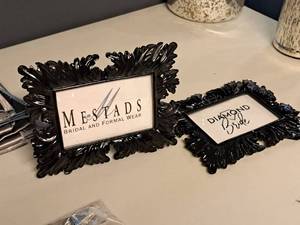 lot 248 image: Lot of (2) Ornate Picture Frames