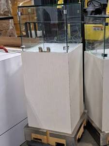 lot 28 image: 55 Glass Display Light-Up Platform