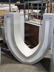 lot 62 image: 59 Metal Letter V