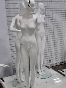 lot 120A image: 72 Female Mannequin with Stand