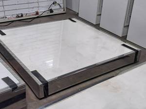 lot 43 image: Display Platform 48x48x6