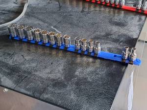 lot 300 image: Kobalt 38 Metric Socket Set 14-piece with Socket Holder