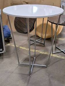 lot 281 image: 36 Round Table