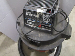 lot 27 image: Craftsman WD Vacuum 16 Gallon