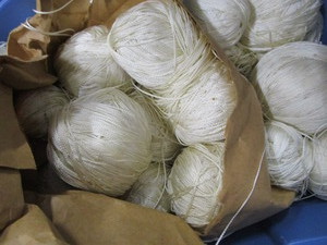 lot 28 image: Crochet Thread Balls, Tote Full