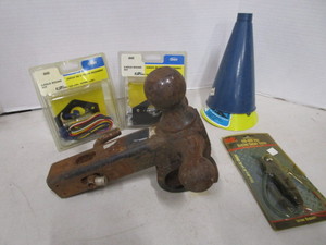 lot 61 image: Receiver Hitch, Wiring, Funnels