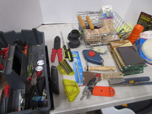 lot 62 image: Tote-More, Tools, Knives