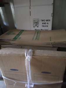 lot 72 image: Shipping Boxes