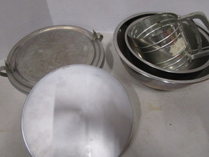 lot 113 image: Aluminum Cake Pans, SS Bowls