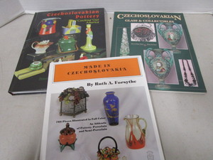 lot 147 image: Czech Reference Books