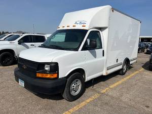 2014 Chevrolet 3500 Box Truck