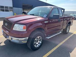 lot 21 image: 2004 Ford F-150 XL Regular Cab 4x4