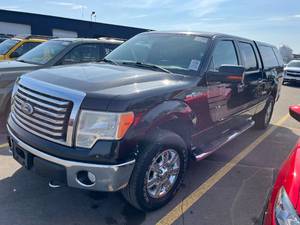 lot 25 image: 2010 Ford F-150 Lariat 4x4 Crew Cab