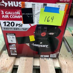 lot 164 image: Husky 3 Gal. 120PSI Portable Electric Pancake Air Compressor