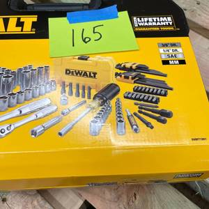 lot 165 image: DEWALT 108piece Tool Set DWMT3801 1005150957