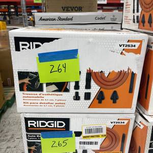 lot 264 image: RIDGID 1-14 in. 7 Piece Car Cleaning Kit for RIDGID Wet Dry Vacs