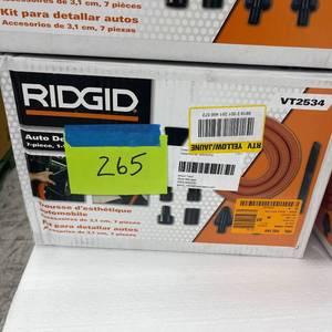 lot 265 image: RIDGID 1-14 in. 7 Piece Car Cleaning Kit for RIDGID Wet Dry Vacs