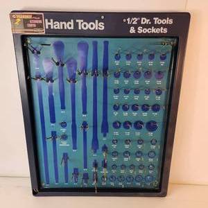 lot 33 image: Vintage Tool Board Hand Tools 12 Dr. Tools & Sockets Good Condition