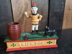 lot 20 image: Cast Iron Trick Dog Coin Bank  Great Color