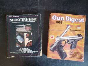 lot 24 image: 1972 Shooters Bible and 1993 Gun Digest Books   Great vintage Condition