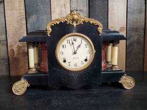 lot 35 image: Rare Amazing Sessions Mantel Clock