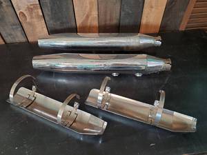 lot 75 image: Electric Glide Harley Davidson Mufflers Preowned but good Condition