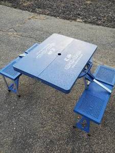 lot 106 image: Folding Portable Kids Picnic Table