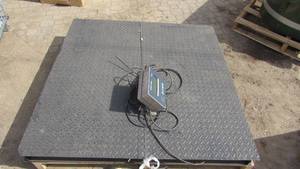lot 24 image: Mettler Toledo Express 2000 Pound Pallet Scale