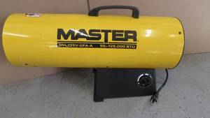 lot 39 image: Master 125,000 BTU Propane Heater