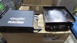 lot 60 image: Flat Iron Grill With Stand and Cover