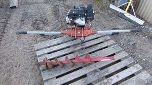 lot 66 image: General 2 Person Auger With 6 Bit