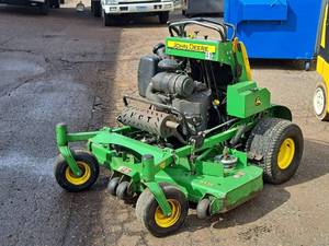 2014 John Deere® 652R MOD QT Gas 56"-Deck Mulch on Demand Riding Lawn Mower