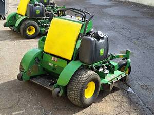 2014 John Deere® 652R MOD QT Gas 56"-Deck Mulch on Demand Riding Lawn Mower