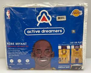 VERY RARE Active Dreamers KOBE BRYANT Reversible Blanket Set (NIB)