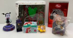lot 10 image: Misc. Disney Collectors Items & More