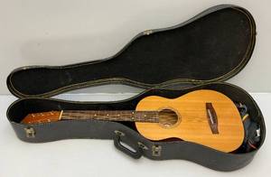 lot 21 image: Nice 20th Anniversary Squier SP-1 Guitar & Carrying Case (Case Needs TLC)