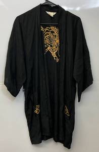 lot 36 image: 1970s - 80s Private Touches Brand  Short Sleeve Shirt Embroidered Dragon Design Size Large