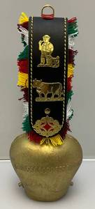lot 74 image: Swiss Treicheln Style Cow Bell 4 12 x 4
