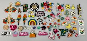 lot 91 image: Misc.  Vintage Patches