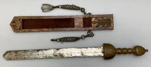 lot 122 image: Vintage Brass handled Short Sword (Not Sharpened) With Sheath 16 12 Blade