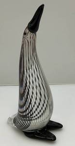 lot 161 image: Dino Martens MURANO Mid Century Penguin Sculpture 10 18 Tall