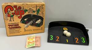 lot 189 image: Vintage Le Cup Putting Machine In Original Box (Works)