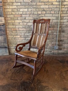 lot 7 image: Antique Wooden Rocking Chair