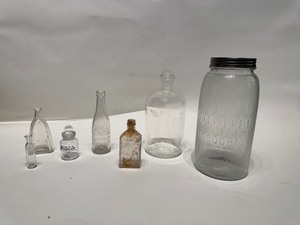 lot 8 image: Lot of Antique Apothecary Jars