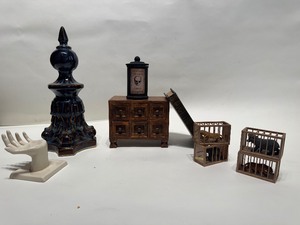 lot 10 image: Lot of Misc. Items