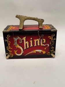 lot 35 image: Shoe Shine Box