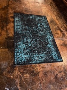 lot 46 image: Rug 4 by 6
