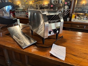 lot 96 image: Electric Conveyor Toaster