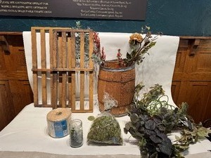 lot 64 image: Barrel of Flowers