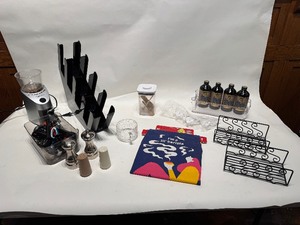 lot 81 image: Lot of Coffee Bar Items